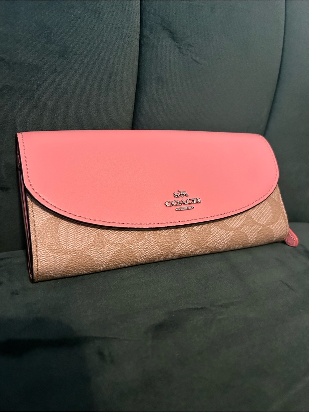 Coach Coach Signature Slim
Envelope Wallet - Picture 4 of 8